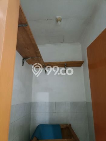 Disewakan! Rumah 3 Kamar Tidur &
3 Kamar Mandi di Cengkareng Barat, Jakarta Barat Disewakan! Rumah 3 Kamar Tidur &
3 Kamar Mandi di Cengkareng Barat, Jakarta Barat