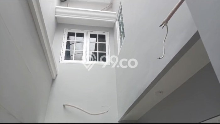 Rumah kawasan , Surabaya, LT 150m2m² LB 200m2m² Rumah kawasan , Surabaya, LT 150m2m² LB 200m2m²