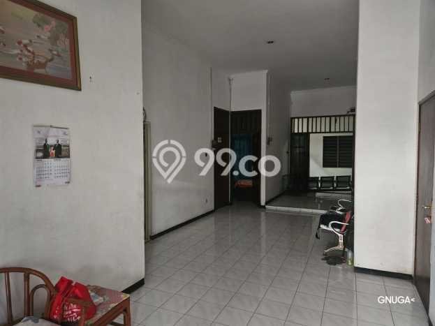 Rumah Bagus di Tenggilis Mejoyo, Surabaya, LT 415m2m² LB 542m2m² HARGA MENARIK! Rumah Bagus di Tenggilis Mejoyo, Surabaya, LT 415m2m² LB 542m2m² HARGA MENARIK!