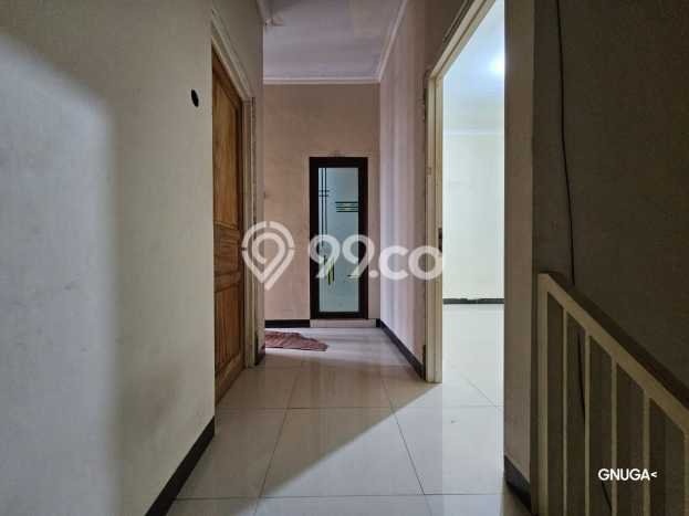 SEGERA MILIKI! Rumah di Taman, Sidoarjo, Luas 132m2m² Bangunan 216m2m² SEGERA MILIKI! Rumah di Taman, Sidoarjo, Luas 132m2m² Bangunan 216m2m²