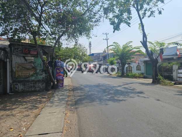 Ruko paling strategis disewakan di Waru Sidoarjo Ruko paling strategis disewakan di Waru Sidoarjo