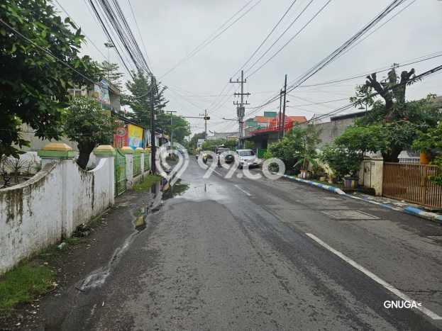 LOKASI PREMIUM! Gudang di Rungkut, Luas 500m2m², Akses Strategis LOKASI PREMIUM! Gudang di Rungkut, Luas 500m2m², Akses Strategis