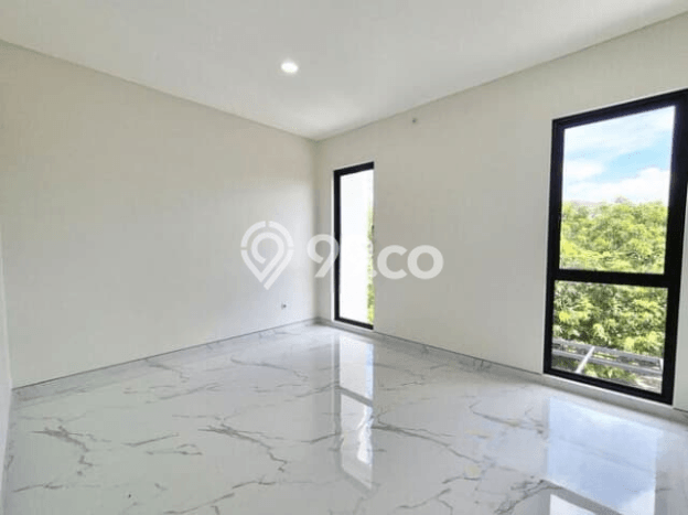 Jual Rumah Luas Elegan Dengan View Eksklusif di Jemursari, Surabaya Jual Rumah Luas Elegan Dengan View Eksklusif di Jemursari, Surabaya