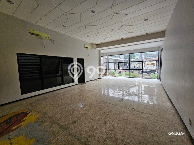 Rumah di , 3 KM, Area Berkembang Rumah di , 3 KM, Area Berkembang