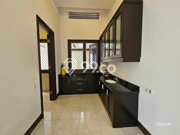 For Sale! Luxury House LT 450m2 Desain Modern di Jemursari For Sale! Luxury House LT 450m2 Desain Modern di Jemursari