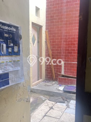 Rumah Lokasi Strategis area Rungkut, Surabaya, LT 150m2m² LB 102m2m² Rumah Lokasi Strategis area Rungkut, Surabaya, LT 150m2m² LB 102m2m²