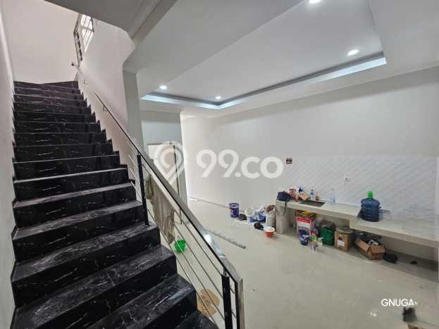 Rumah EXCLUSIVE! di Rungkut, Surabaya, LT 65m2m² LB 120m2m², HARGA SPESIAL Rumah EXCLUSIVE! di Rungkut, Surabaya, LT 65m2m² LB 120m2m², HARGA SPESIAL