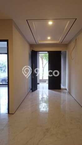HOT DEAL! Rumah Berkualitas di , Surabaya, Luas 153m2m² LB 268m2m² HOT DEAL! Rumah Berkualitas di , Surabaya, Luas 153m2m² LB 268m2m²