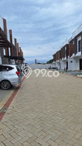 Hunian Nyaman Asri 2 KT Siap Pakai di BSD City Tangerang Hunian Nyaman Asri 2 KT Siap Pakai di BSD City Tangerang