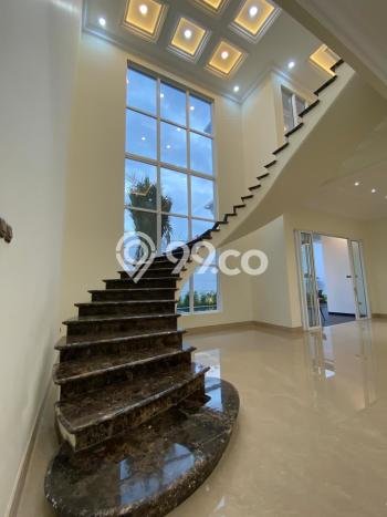 Rumah Mewah LB 1050m2 Siap Huni Desain Elegan di Pondok Indah, Jakarta Selatan Rumah Mewah LB 1050m2 Siap Huni Desain Elegan di Pondok Indah, Jakarta Selatan