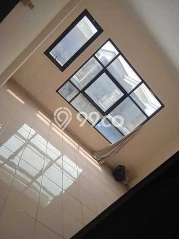 For Sale Rumah 2 Kamar Lokasi Ideal Nyaman dan Strategis di Sepatan For Sale Rumah 2 Kamar Lokasi Ideal Nyaman dan Strategis di Sepatan