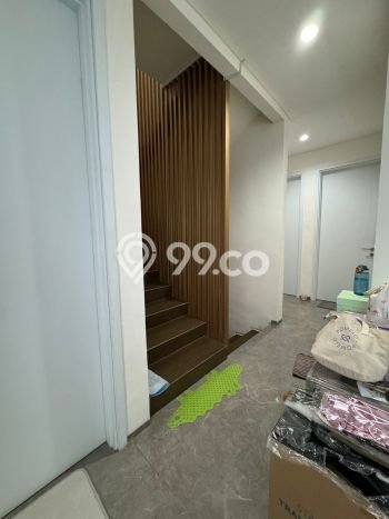 Rumah Mewah Siap Huni LT 122m2 di Karang Tengah, Tangerang Rumah Mewah Siap Huni LT 122m2 di Karang Tengah, Tangerang