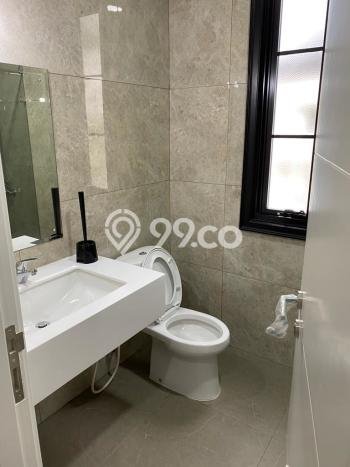 Jual Rumah Luas Megah Dengan View Cantik di Alam Sutera, Tangerang Jual Rumah Luas Megah Dengan View Cantik di Alam Sutera, Tangerang