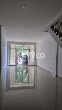 Ruko Bagus Dijual LB 154m2 Lokasi Strategis Jakarta Barat Area Cocok untuk Bisnis Ruko Bagus Dijual LB 154m2 Lokasi Strategis Jakarta Barat Area Cocok untuk Bisnis