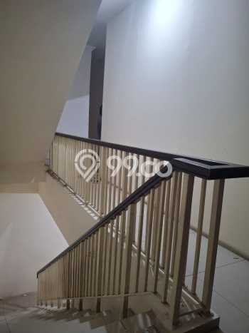 Ruko Kawasan , Luas 173m2m², Lokasi Bisnis, Siap Bisnis Ruko Kawasan , Luas 173m2m², Lokasi Bisnis, Siap Bisnis