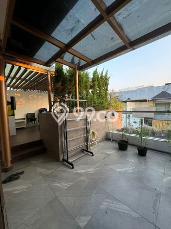 Rumah Mewah Siap Huni LT 122m2 di Karang Tengah, Tangerang Rumah Mewah Siap Huni LT 122m2 di Karang Tengah, Tangerang