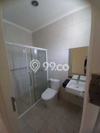 PRIME PROPERTY! Rumah di Green Lake City, 3 KM, Lingkungan Elite, Luas 200m² Bangunan 320m² PRIME PROPERTY! Rumah di Green Lake City, 3 KM, Lingkungan Elite, Luas 200m² Bangunan 320m²