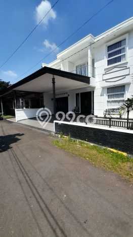 Rumah Luxury Modern Tanpa Renovasi di Kopo Bandung Rumah Luxury Modern Tanpa Renovasi di Kopo Bandung