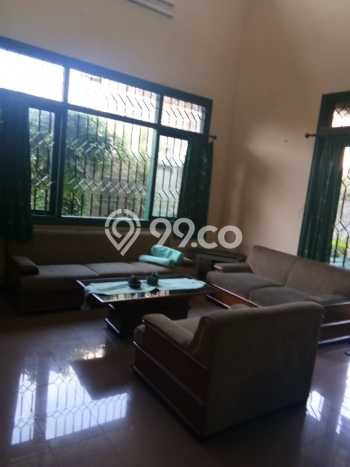 Rumah Strategis Modern Lb 250m2 di Arcamanik, Bandung Rumah Strategis Modern Lb 250m2 di Arcamanik, Bandung