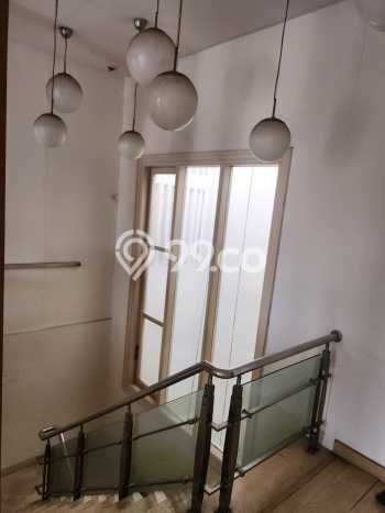 Rumah Luxury Modern Tanpa Renovasi di Pantai Indah Kapuk Jakarta Utara Rumah Luxury Modern Tanpa Renovasi di Pantai Indah Kapuk Jakarta Utara