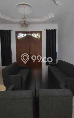 Dijual Cepat Rumah Bagus Siap Huni LB 200m2 di Banjarsari, Solo Dijual Cepat Rumah Bagus Siap Huni LB 200m2 di Banjarsari, Solo