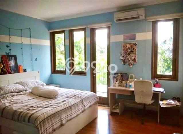 Lokasi strategis! Rumah siap huni disewakan di Cilandak LB 500m2 Lokasi strategis! Rumah siap huni disewakan di Cilandak LB 500m2