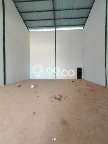 Gudang Dijual di Batam LT 250m2 & LB 250m2 Lokasi Terbaik! Gudang Dijual di Batam LT 250m2 & LB 250m2 Lokasi Terbaik!