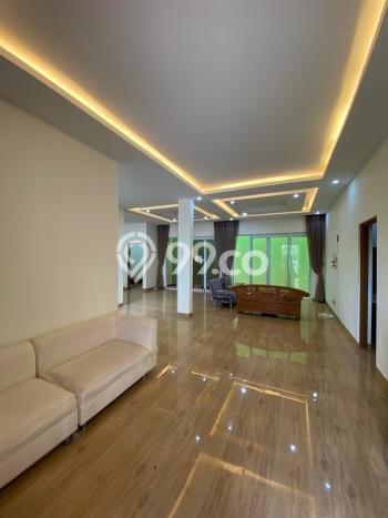 Disewakan! Rumah 6 Kamar Tidur &
5 Kamar Mandi di Batam Centre, Batam Disewakan! Rumah 6 Kamar Tidur &
5 Kamar Mandi di Batam Centre, Batam