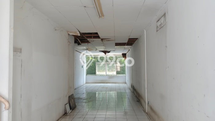 Ruko Dijual Lokasi Emas di Kebayoran Lama Luas 220m2 Ruko Dijual Lokasi Emas di Kebayoran Lama Luas 220m2