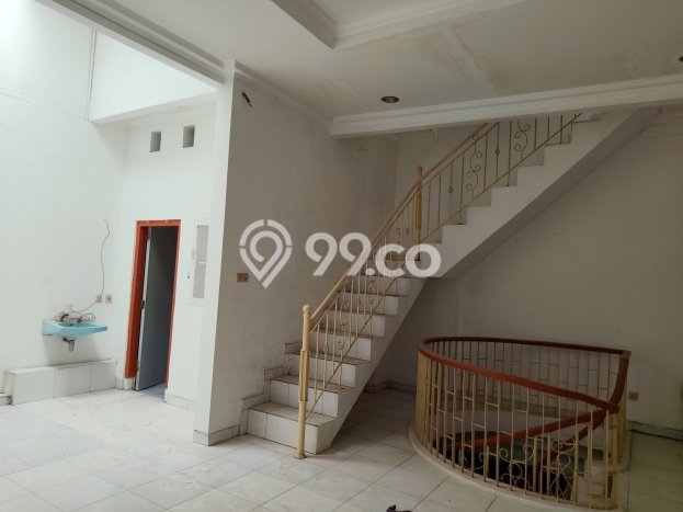 Jual Rumah Luas Megah Dengan View Cantik di Cideng, Jakarta Pusat Jual Rumah Luas Megah Dengan View Cantik di Cideng, Jakarta Pusat