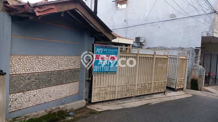 Dijual Cepat Rumah Favorit Siap Huni LB 120m2 di Pasar Rebo, Jakarta Timur Dijual Cepat Rumah Favorit Siap Huni LB 120m2 di Pasar Rebo, Jakarta Timur
