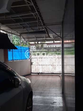 Rumah Elit LB 214m2 Siap Pakai Desain Elegan di Praja Dalam, Jakarta Selatan Rumah Elit LB 214m2 Siap Pakai Desain Elegan di Praja Dalam, Jakarta Selatan