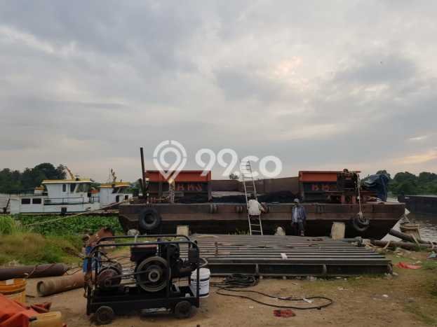 Ruko Dijual Lokasi Emas di Kebayoran Lama Luas 220m2 Ruko Dijual Lokasi Emas di Kebayoran Lama Luas 220m2