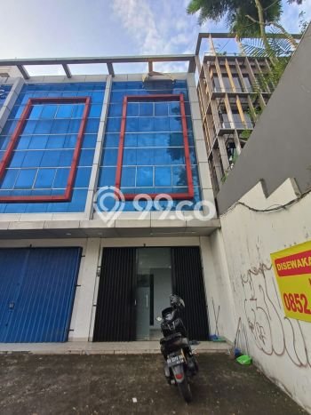 Area Ramai! Ruko Dijual di Kebon Jeruk untuk Bisnis Luas Bangunan 250m2 Area Ramai! Ruko Dijual di Kebon Jeruk untuk Bisnis Luas Bangunan 250m2