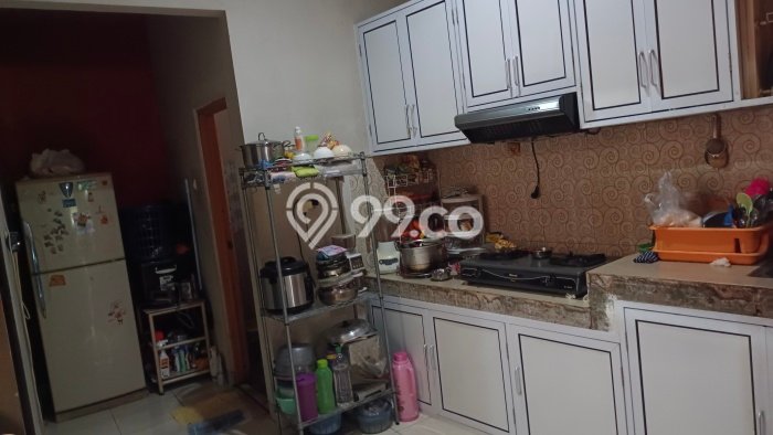 Rumah Modern 3 KT di Joglo Jakarta Barat Semi Furnished Rumah Modern 3 KT di Joglo Jakarta Barat Semi Furnished