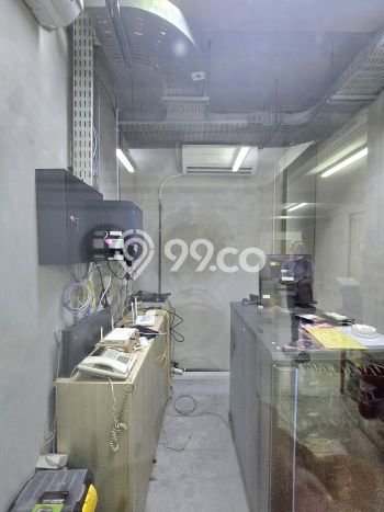 Ruko Strategis Kawasan Cikini, Luas 672m², Akses Mainroad, Berkembang Ruko Strategis Kawasan Cikini, Luas 672m², Akses Mainroad, Berkembang