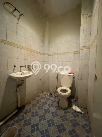 Ruko Dijual di Jakarta Selatan LT 227m2 & LB 480m2 Lokasi Terbaik! Ruko Dijual di Jakarta Selatan LT 227m2 & LB 480m2 Lokasi Terbaik!