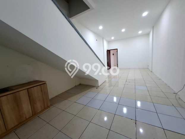 LOKASI STRATEGIS! Ruko For Rent di Kemang, Luas 112m², Area Berkembang LOKASI STRATEGIS! Ruko For Rent di Kemang, Luas 112m², Area Berkembang
