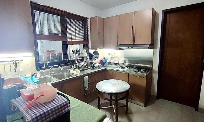 Hunian Mewah LB 676m2 Siap Huni Desain Elegan di Bintaro, Tangerang Selatan Hunian Mewah LB 676m2 Siap Huni Desain Elegan di Bintaro, Tangerang Selatan