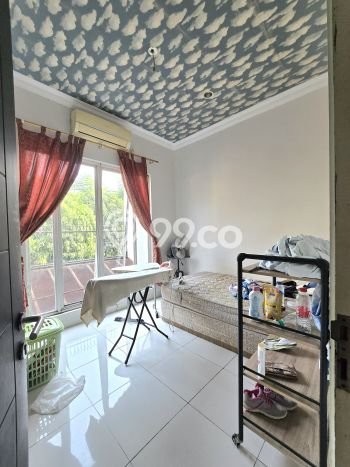Rumah Elit Modern Siap Huni di Bintaro Tangerang Selatan Rumah Elit Modern Siap Huni di Bintaro Tangerang Selatan