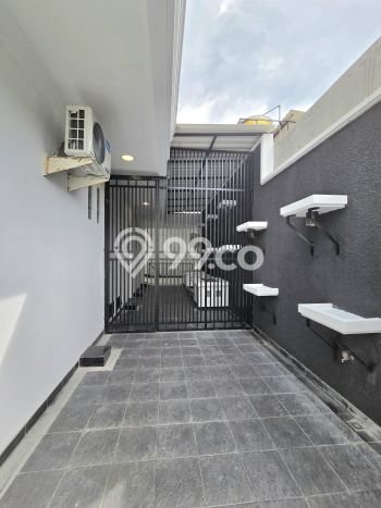 Jual Rumah Luas Megah Dengan View Eksklusif di Bintaro, Tangerang Selatan Jual Rumah Luas Megah Dengan View Eksklusif di Bintaro, Tangerang Selatan