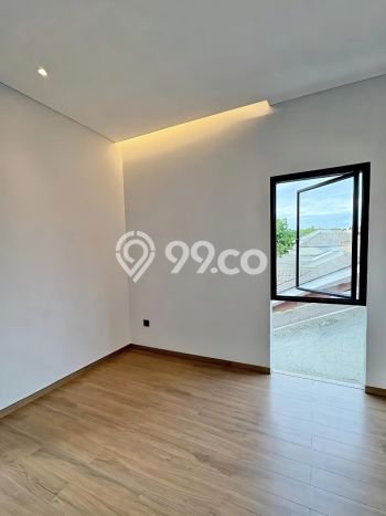 Dijual Rumah Luas Elegan Dengan View Cantik di BSD City, Tangerang Dijual Rumah Luas Elegan Dengan View Cantik di BSD City, Tangerang