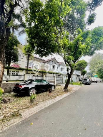 Dijual Rumah Elit Exclusive di Kebayoran Baru, Jakarta Selatan Dijual Rumah Elit Exclusive di Kebayoran Baru, Jakarta Selatan