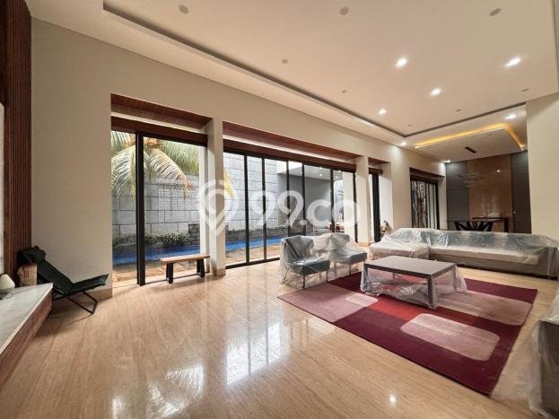 Siap Huni Hunian Elit 5 Kamar di BSD Dekat ke Mana Pun Siap Huni Hunian Elit 5 Kamar di BSD Dekat ke Mana Pun