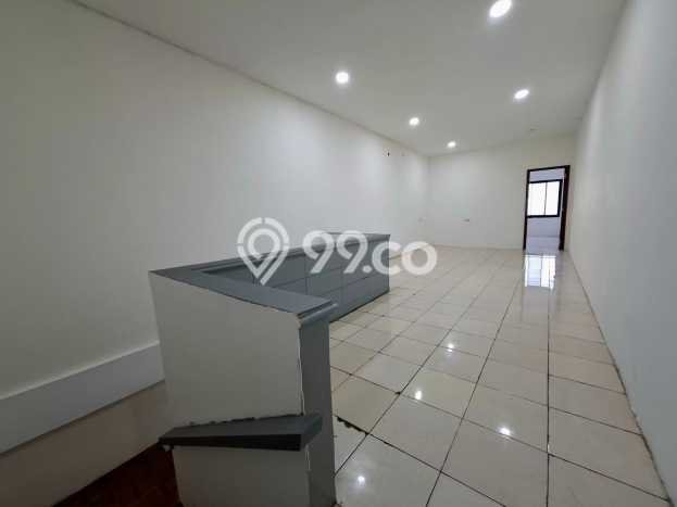 LOKASI STRATEGIS! Ruko For Rent di Kemang, Luas 112m², Area Berkembang LOKASI STRATEGIS! Ruko For Rent di Kemang, Luas 112m², Area Berkembang