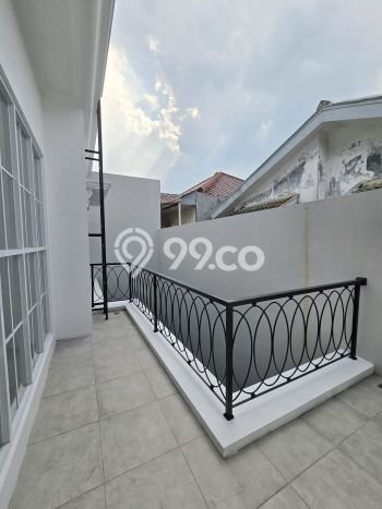 Dijual Rumah Mewah Megah Dengan View Cantik di Bintaro, Tangerang Selatan Dijual Rumah Mewah Megah Dengan View Cantik di Bintaro, Tangerang Selatan