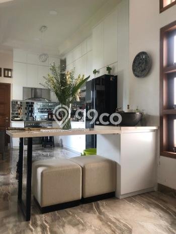 Hot Offer Hunian Mewah Ideal dan Luas di Jagakarsa, Jakarta Selatan Hot Offer Hunian Mewah Ideal dan Luas di Jagakarsa, Jakarta Selatan
