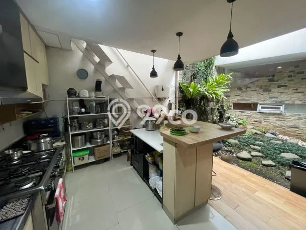 Dijual Rumah Premium dengan Fasilitas Sekitar Komplit di Cimahi Tengah, Cimahi Dijual Rumah Premium dengan Fasilitas Sekitar Komplit di Cimahi Tengah, Cimahi