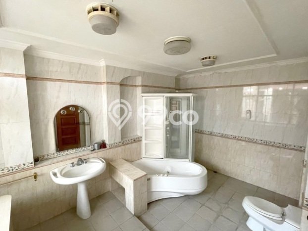 Rumah 6 KT 3 KM di Kawasan Tegalega, Bandung Rumah 6 KT 3 KM di Kawasan Tegalega, Bandung