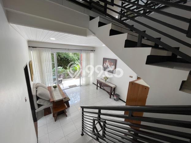 Rumah area Ciumbuleuit, 5 KT, Area Strategis, LT 530m² LB 350m² Rumah area Ciumbuleuit, 5 KT, Area Strategis, LT 530m² LB 350m²